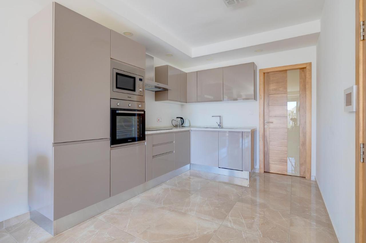 Modern 1Br Apartment In Central St Julian'S Сент Джулианс Экстерьер фото