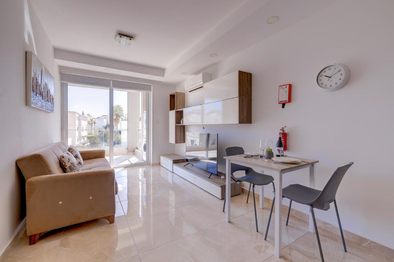 Modern 1Br Apartment In Central St Julian'S Сент Джулианс Экстерьер фото